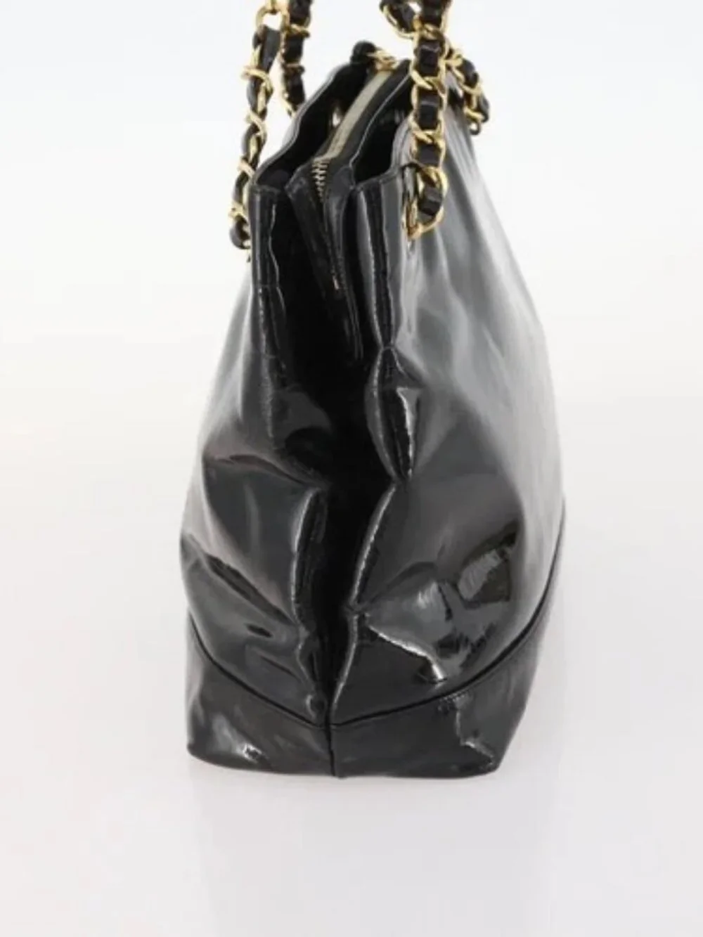 CHANEL Chain Shoulder Bag Patent leather Black Gold CC Auth BA10725